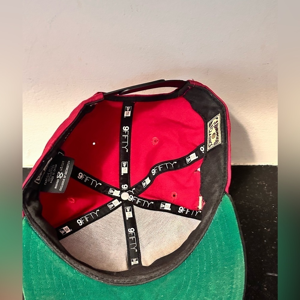 Chicago Bulls New Era Hardwood Classics Red SnapBack Hat - Picture 4 of 6